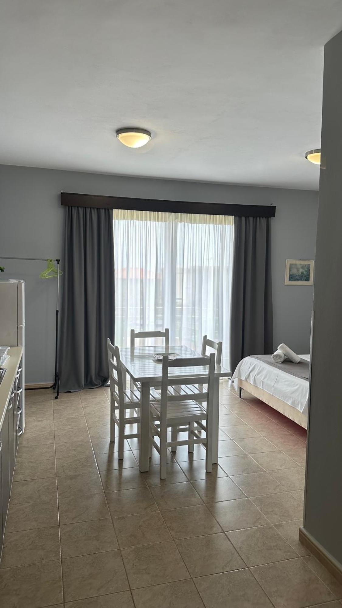 Anna House Dhermi Ngoại thất bức ảnh